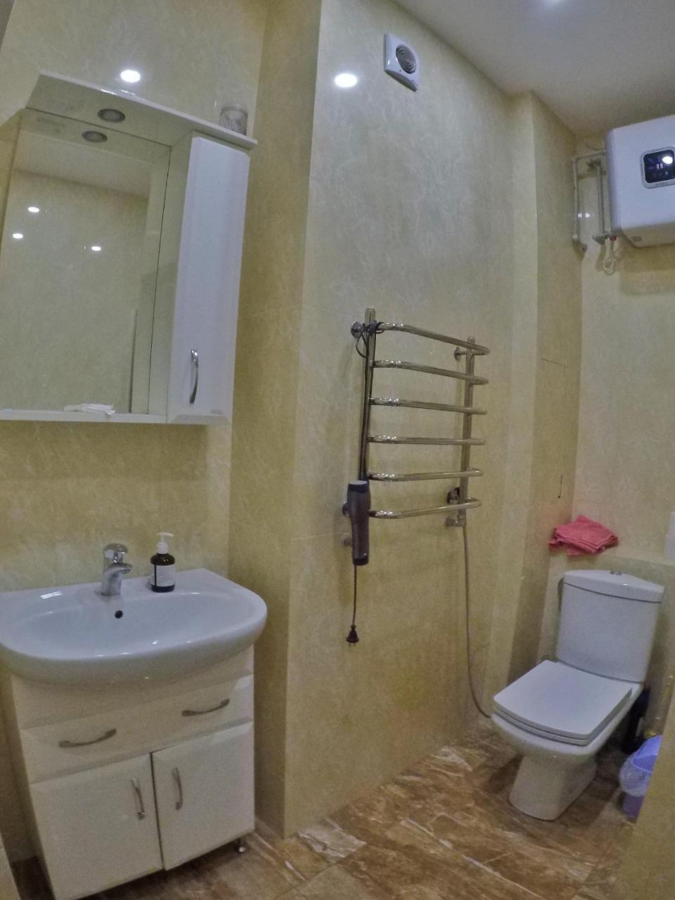 Apartment On Dragomirova キエフ エクステリア 写真