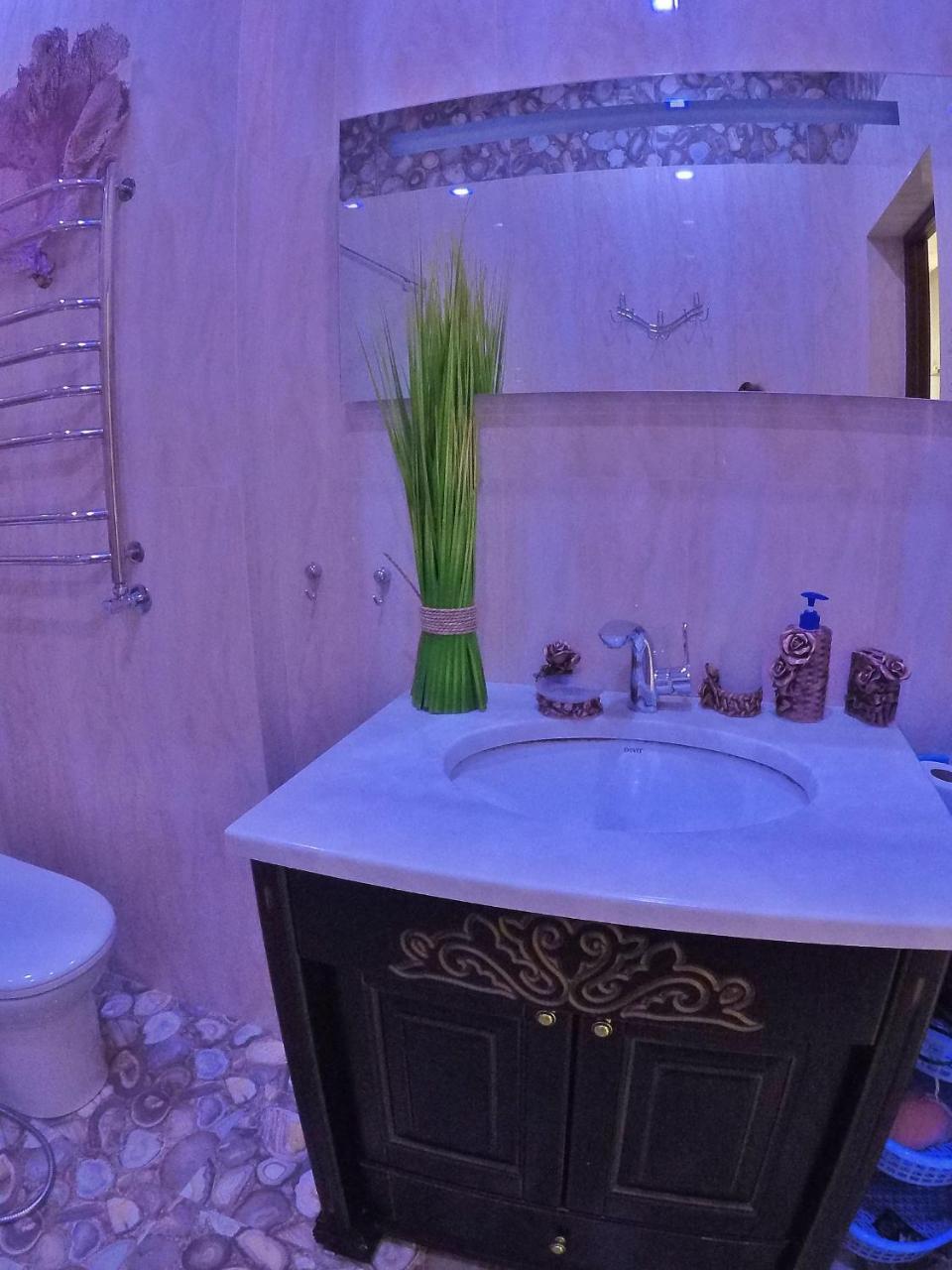 Apartment On Dragomirova キエフ エクステリア 写真