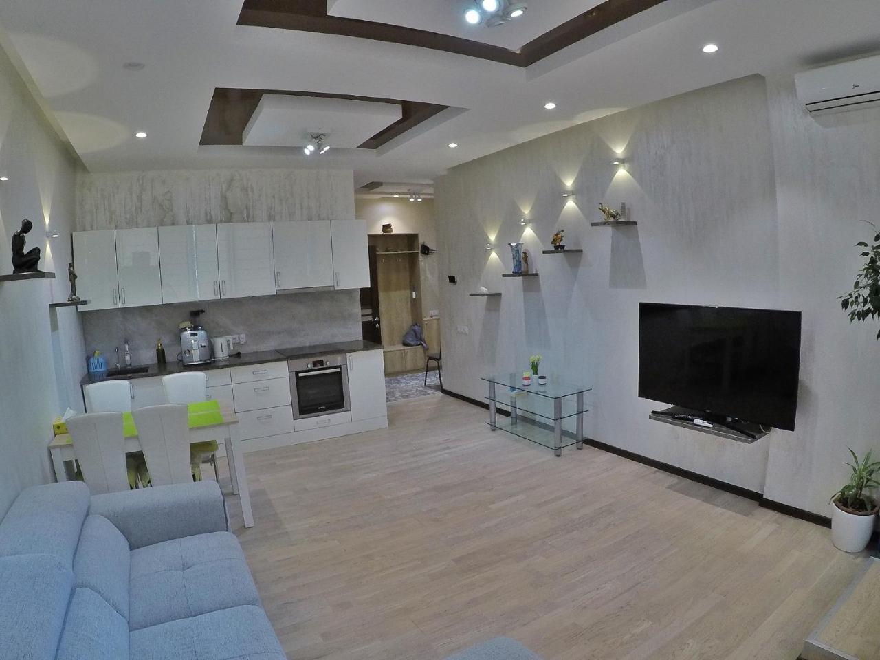 Apartment On Dragomirova キエフ エクステリア 写真