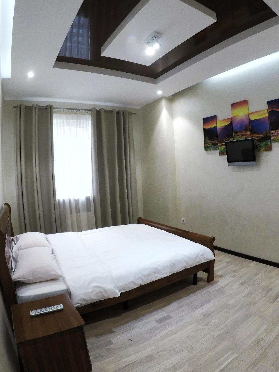 Apartment On Dragomirova キエフ エクステリア 写真