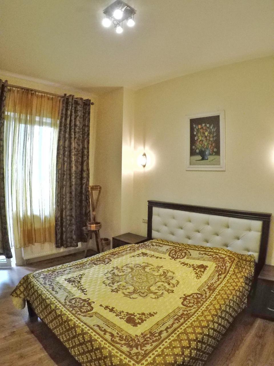 Apartment On Dragomirova キエフ エクステリア 写真